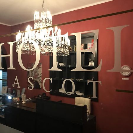 Hotel Ascot ไกยาเนลโล ภายนอก รูปภาพ