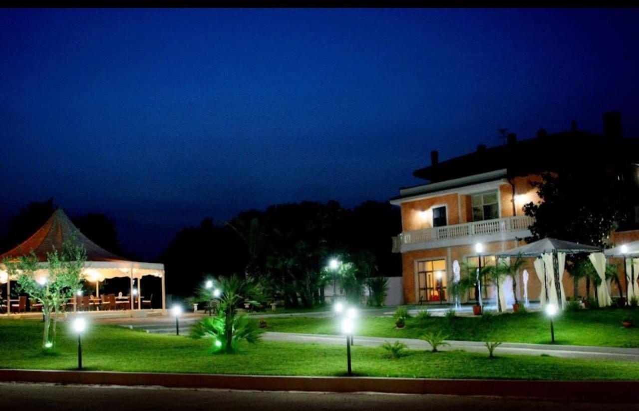 Hotel Ascot ไกยาเนลโล ภายนอก รูปภาพ