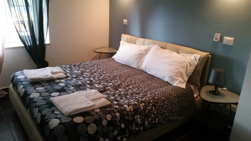 Hotel Ascot ไกยาเนลโล ภายนอก รูปภาพ