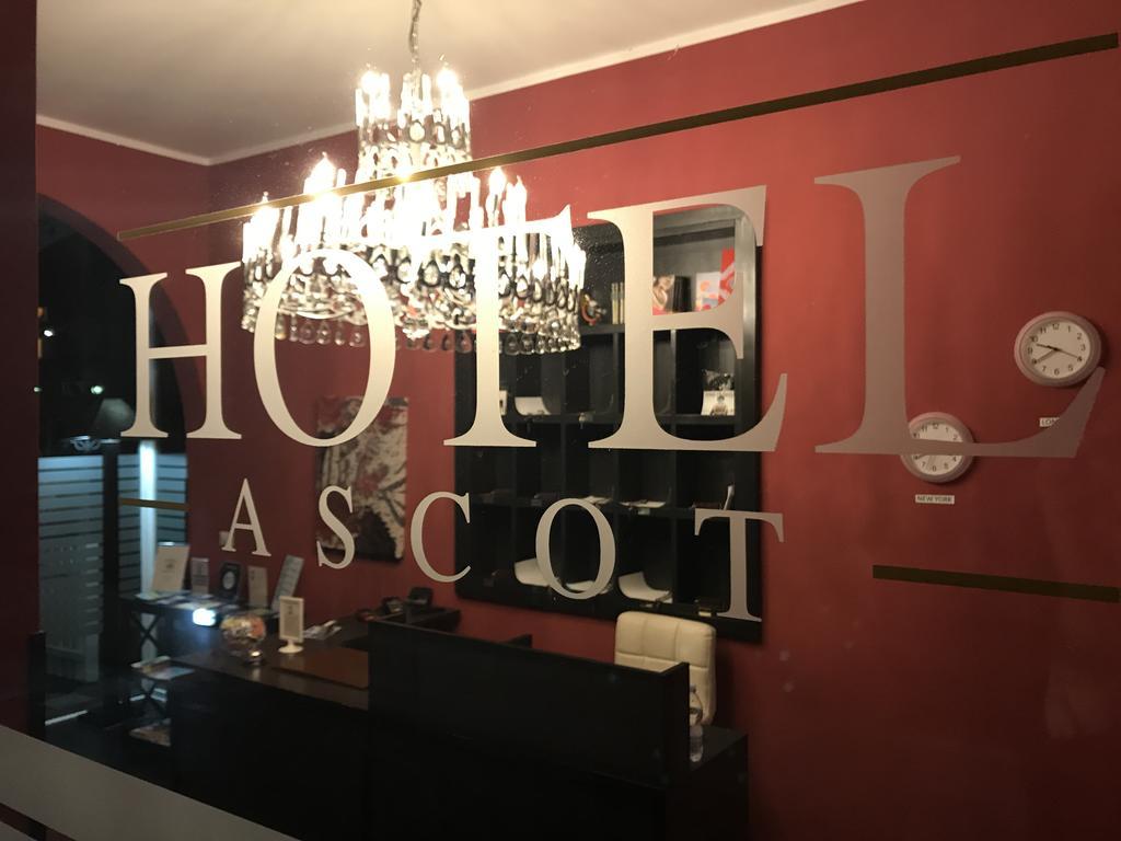 Hotel Ascot ไกยาเนลโล ภายนอก รูปภาพ